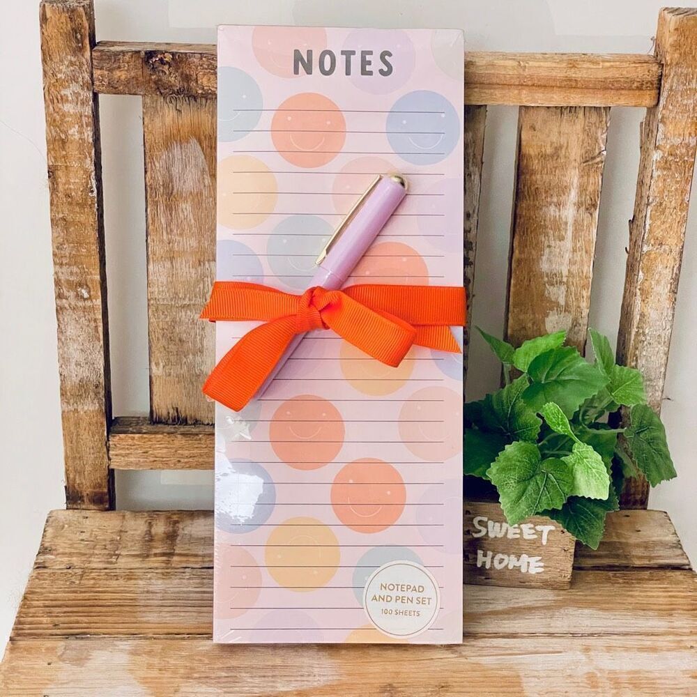 NWT ECCOLO Magnetic Smiley Emoji Happy Face Shopping,To do List Notepad with Pen